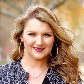 Photo for Marla Miller, Listing Agent at Kessinger Real Estate