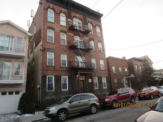 image 1 for 97 BLEEKER ST Rental Single Family Attached