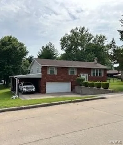 Photo for Lisa Booton, Listing Agent at Century 21 Ashland Realty