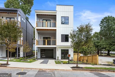 Photo for Demeta Reyes, Listing Agent at HomeSmart