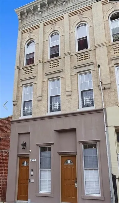 Photo for Ricky Tam, Listing Agent at Ben Bay Realty Co of Bay Ridge