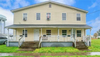 Photo for Dominique Dickens, Listing Agent at Iron Valley Real Estate Hampton Roads