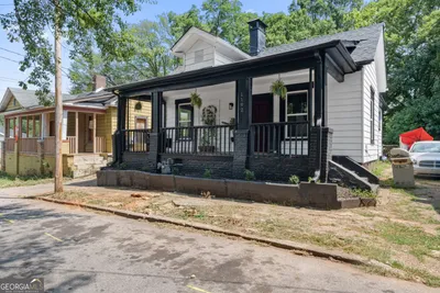 Photo for Alyse Washington, Listing Agent at HomeSmart