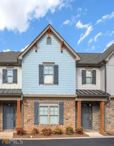 Photo for Rhonda Lewis, Listing Agent at PalmerHouse Properties