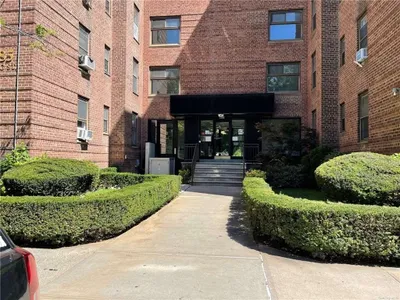 Photo for Annette Samant, Listing Agent at BHHS Fillmore R.E.