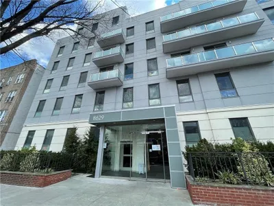Photo for Kin H. (Cindy) Chan, Listing Agent at Momentum Real Estate LLC