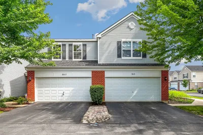 Photo for Elizabeth Behling, Listing Agent at Redfin Corporation