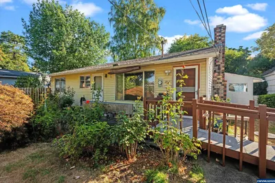 Photo for MARK CHARLESWORTH, Listing Agent at KELLER WILLIAMS PORTLAND CENTRAL