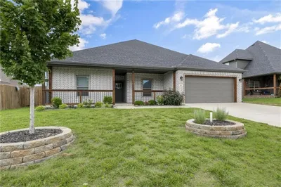 Photo for Lisa Sibley, Listing Agent at Coldwell Banker Harris McHaney & Faucette-Rogers