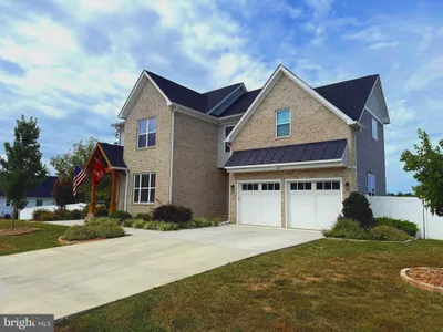 Photo for Diva Bunting, Listing Agent at Touchstone Realty, LLC