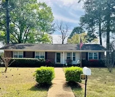 Photo for Julie Huckaby, Listing Agent at ERA ALL IN ONE REALTY