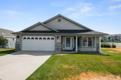 Photo for SharRee Shupe, Listing Agent at REDFIN CORPORATION