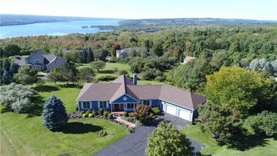 Photo for Julie Matijas, Listing Agent at Berkshire Hathaway HomeServices Heritage Realty