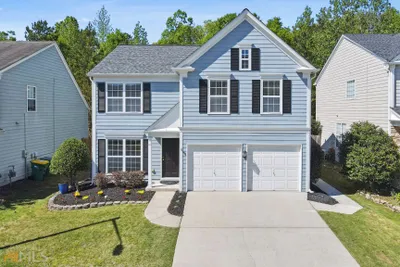 Photo for Rhonda Lewis, Listing Agent at HomeSmart