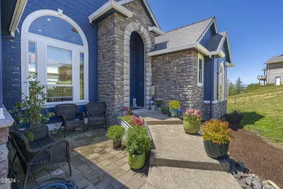 Photo for Christopher Dragoo, Listing Agent at Harcourts Home Oregon Coast