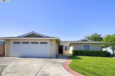 Photo for Kyle Tran, RE Broker