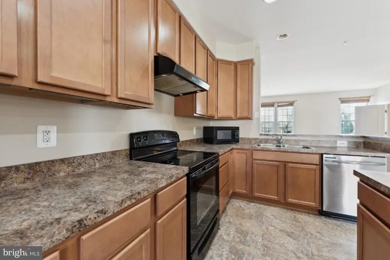 11881 SAINT LINUS DRIVE Residential Townhouse $444,900 — Listed by ...