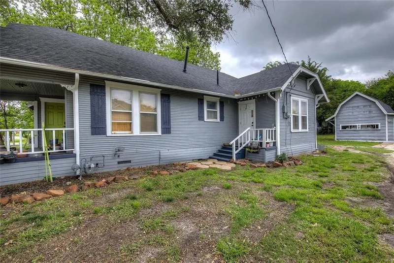 300 N Houston Street Residential Single Family Detached $300,000 ...